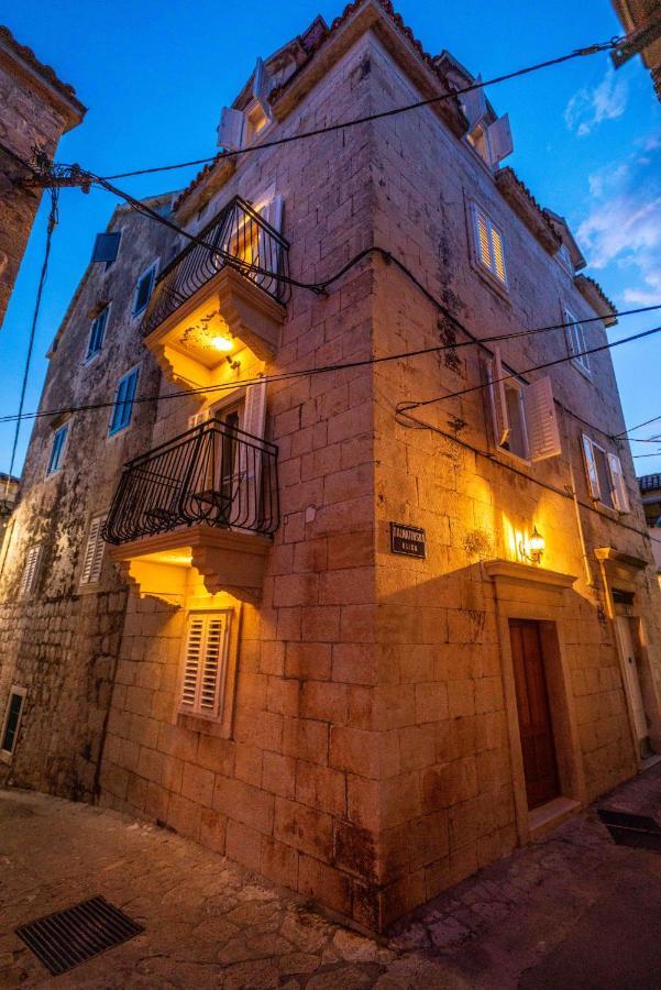 Old Town Makarska Apartments - Central Square エクステリア 写真