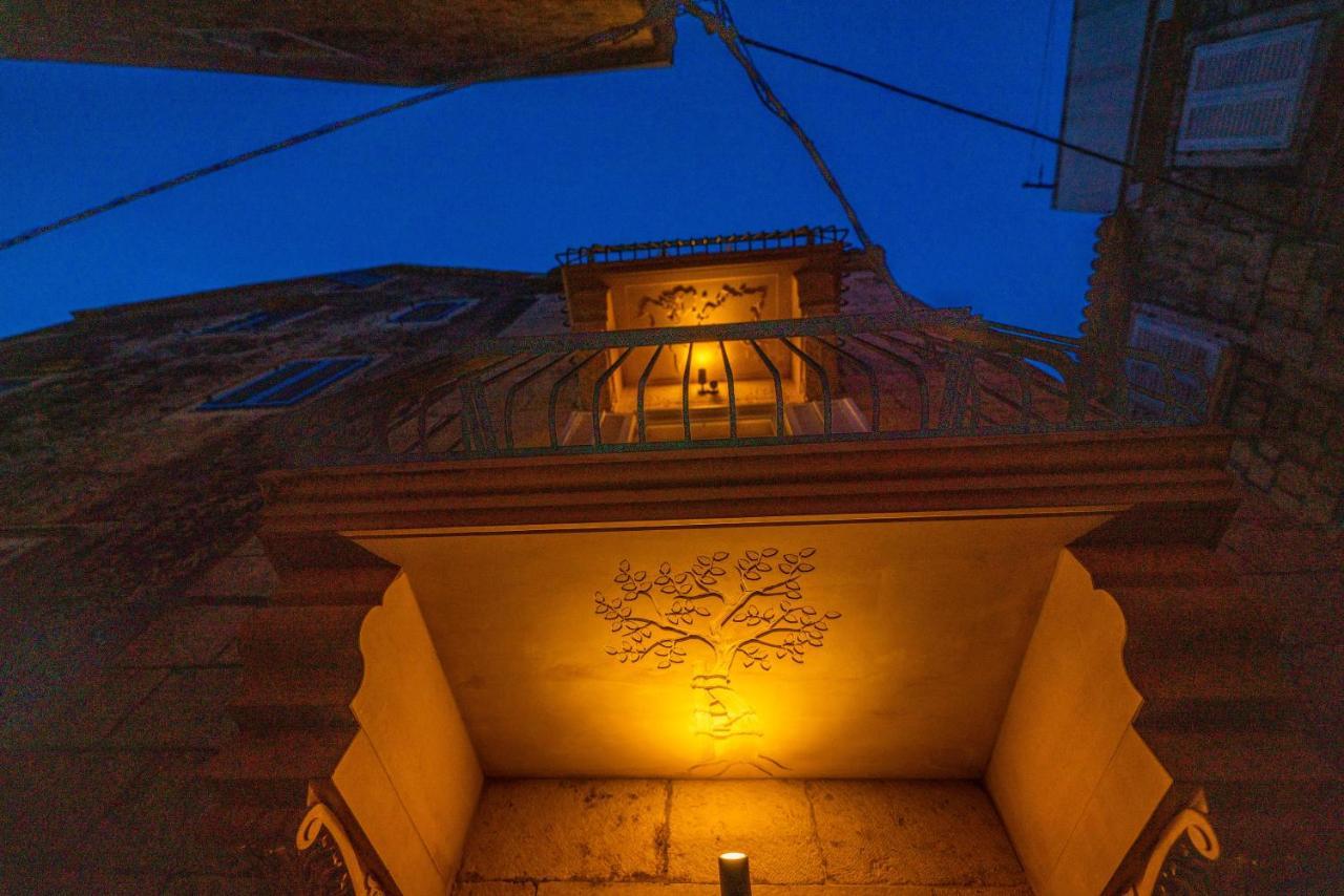 Old Town Makarska Apartments - Central Square エクステリア 写真