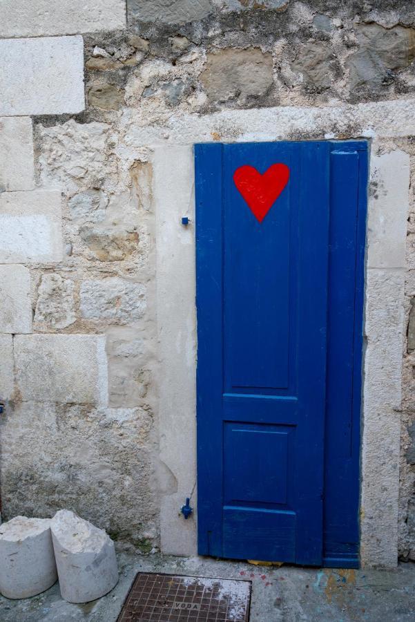 Old Town Makarska Apartments - Central Square エクステリア 写真