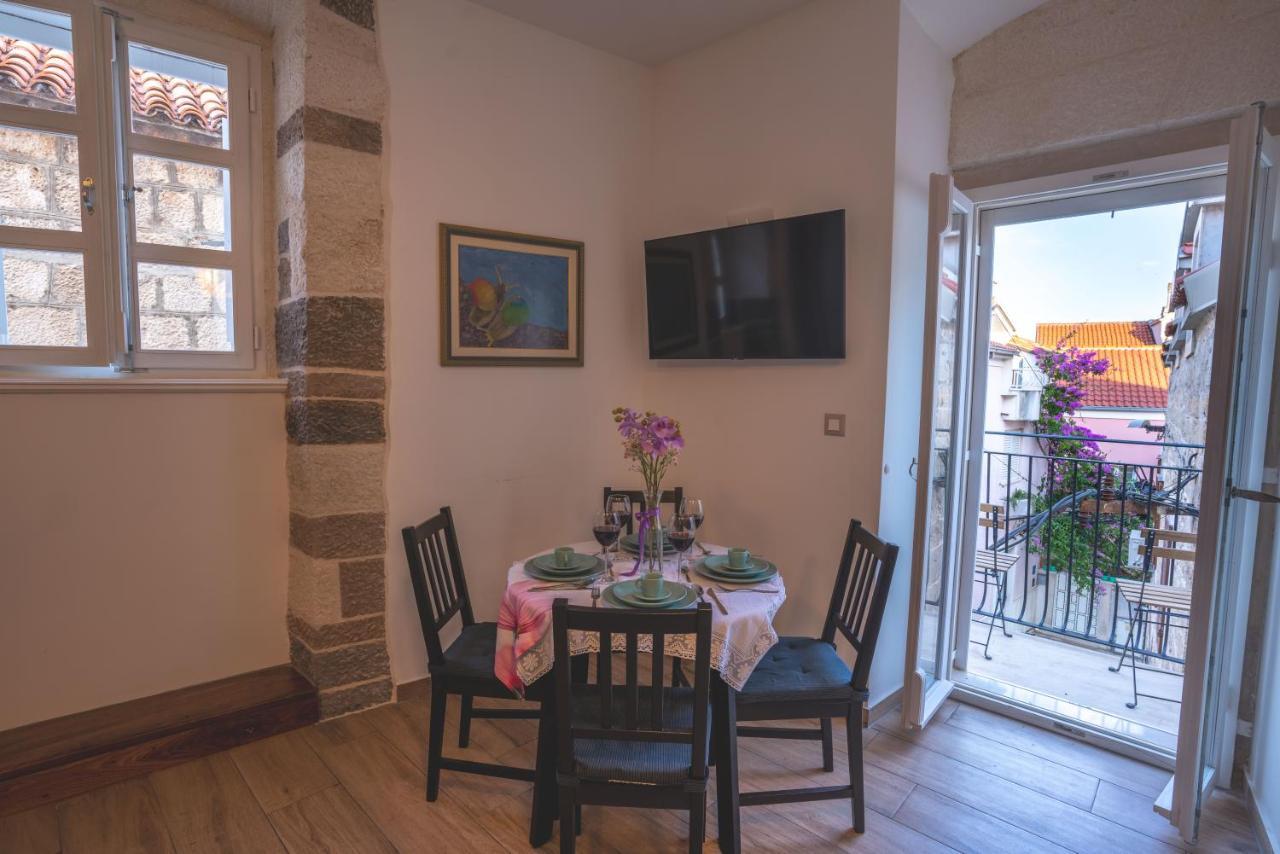 Old Town Makarska Apartments - Central Square エクステリア 写真